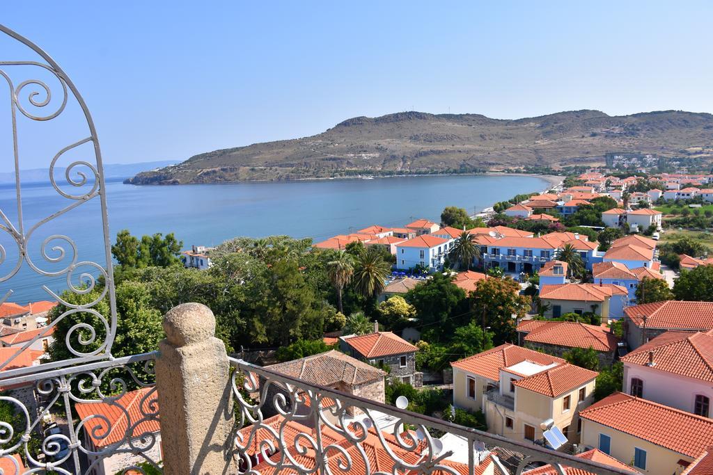 Blue Sky Hotel - Petra - Lesvos - Greece エクステリア 写真