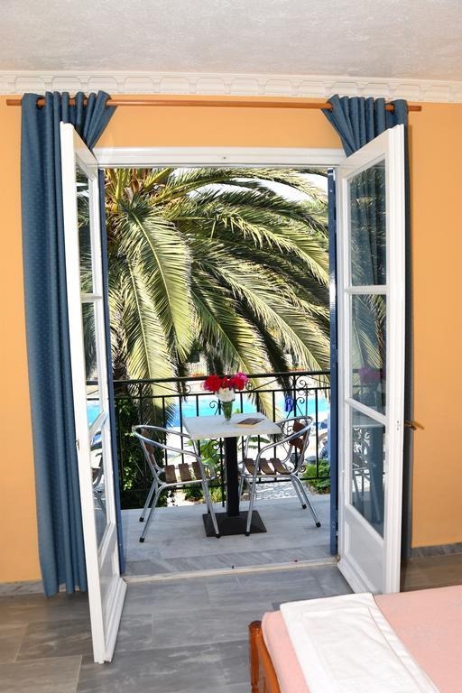 Blue Sky Hotel - Petra - Lesvos - Greece エクステリア 写真