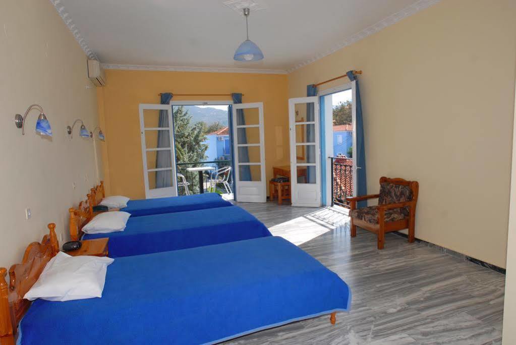 Blue Sky Hotel - Petra - Lesvos - Greece エクステリア 写真
