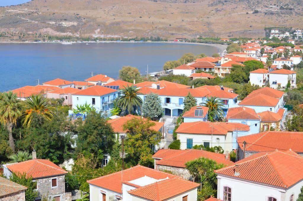 Blue Sky Hotel - Petra - Lesvos - Greece エクステリア 写真