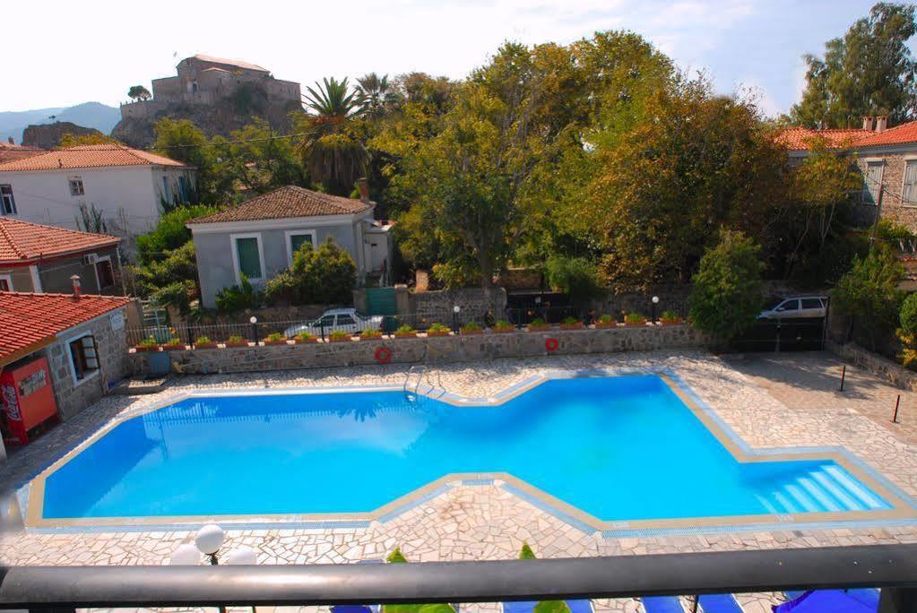 Blue Sky Hotel - Petra - Lesvos - Greece エクステリア 写真